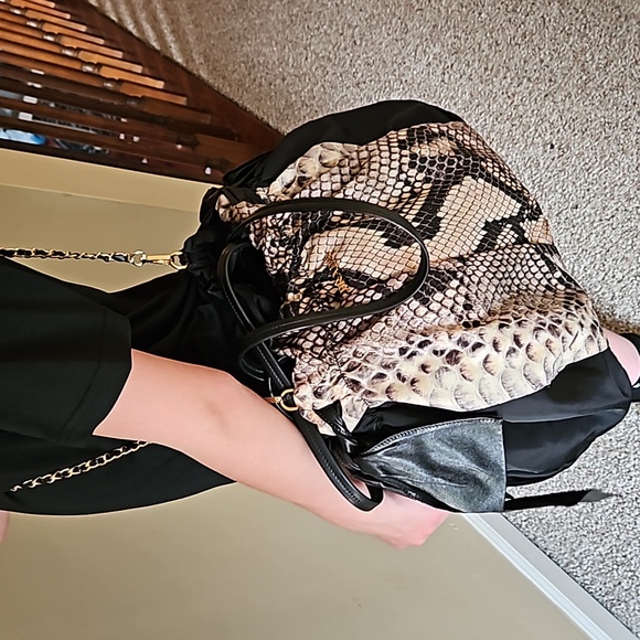 Prada python two way - Picture 3 of 12